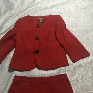 ANN Taylor red shirt and skirt dress suit.
